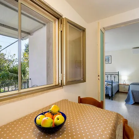 Vakantiehuis Rosa Seaview In Santa Cesarea Terme
